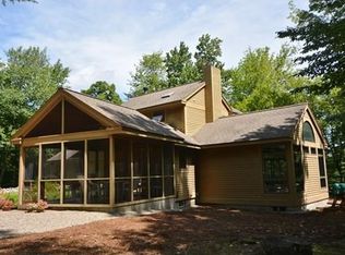 204 Chippewa Dr, Becket, MA 01223