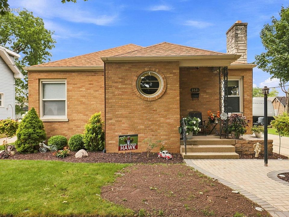 1st image of 2621 Blaine AVENUE