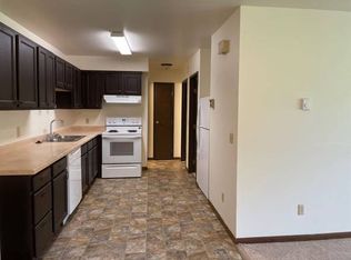 601 Colfax St #8, Augusta, WI 54722