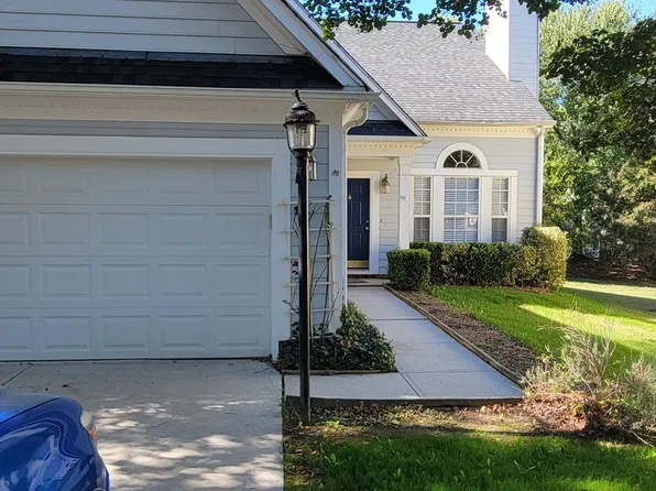 113 Bracken Trail Cir, Holly Springs, NC 27540