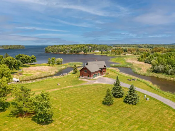 2987 Country Rd #20, International Falls, MN 56649