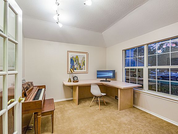 5th image of 1512 Julianas Way