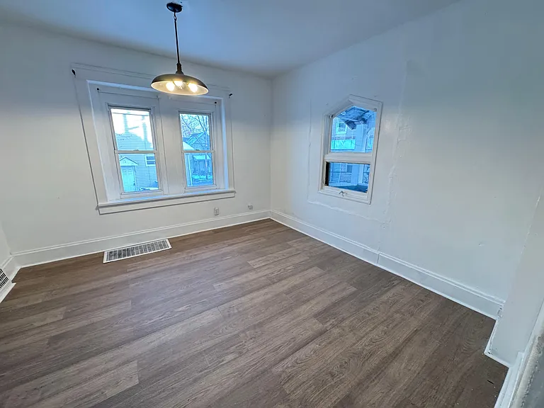 117 Kent Ct — Photo 6