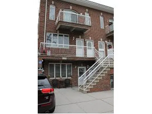 Sold by Calabrese Real Estate | media 1
