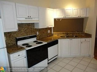 632 SW 158th Way, Pembroke Pines, FL 33027