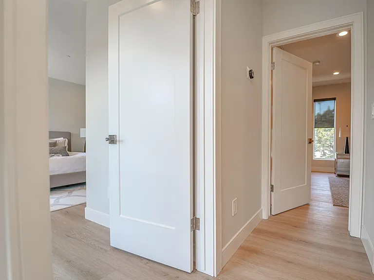 2115 Holly Dr — Photo 40
