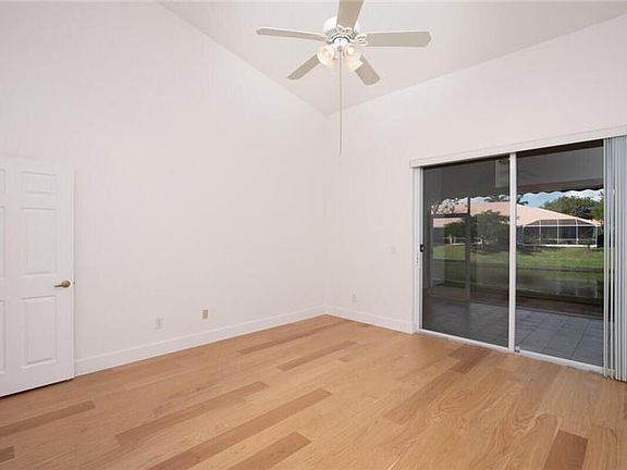 4th image of 276 Coral Trace Ct