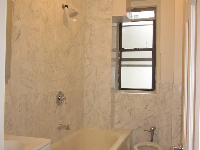 949 W End Ave #10E — Photo 9