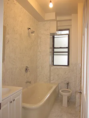 Rented by Metropolitan Equities | media 17