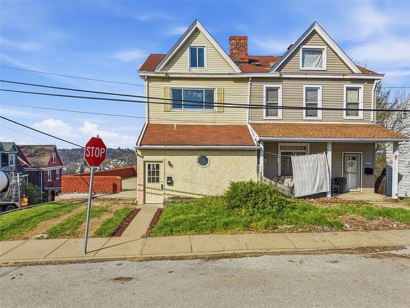 2nd image of 1656 Dellrose St