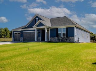 W168N10102 Bittersweet Trl, Germantown, WI 53022