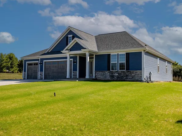 W168N10102 Bittersweet TRAIL, Germantown, WI 53022