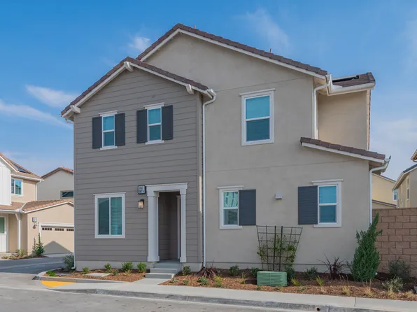 6967 Mallow Dr #4, Fontana, CA 92336