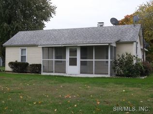 104 E Warren St, Fieldon, IL 62031