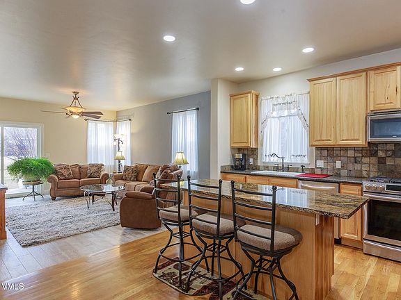 2nd image of 905 Grundel Way