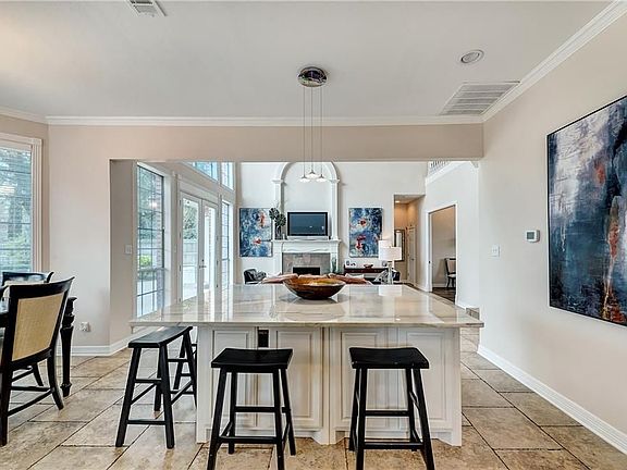 3rd image of 2309 Woodmoor Ln
