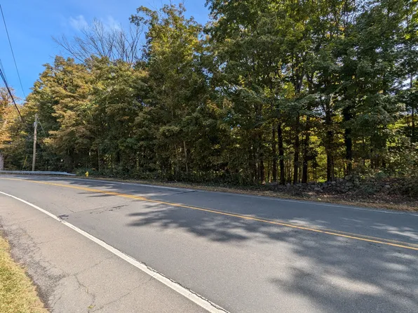 1875 Litchfield Turnpike, Woodbridge, CT 06525