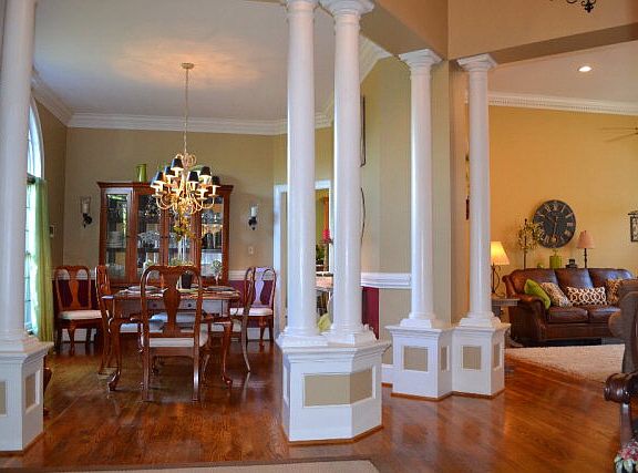 3rd image of 5025 Cobblestone Dr