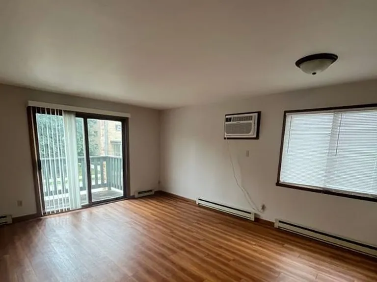 708 W Lincoln Ave #1 — Photo 4
