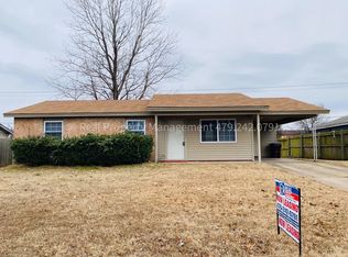 8409 S 35th Ter, Fort Smith, AR 72908