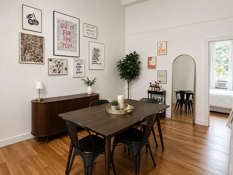 139 Washington St #206 — Photo 2