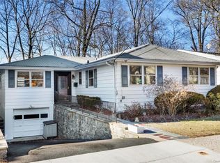 23 Chestnut Ave, Pelham, NY 10803