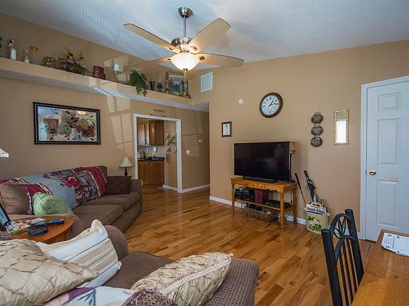 5th image of 306 E Kentucky Ave