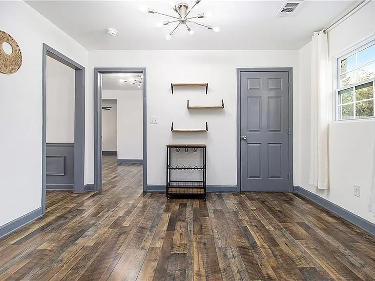 154 Wadley St NW — Photo 10