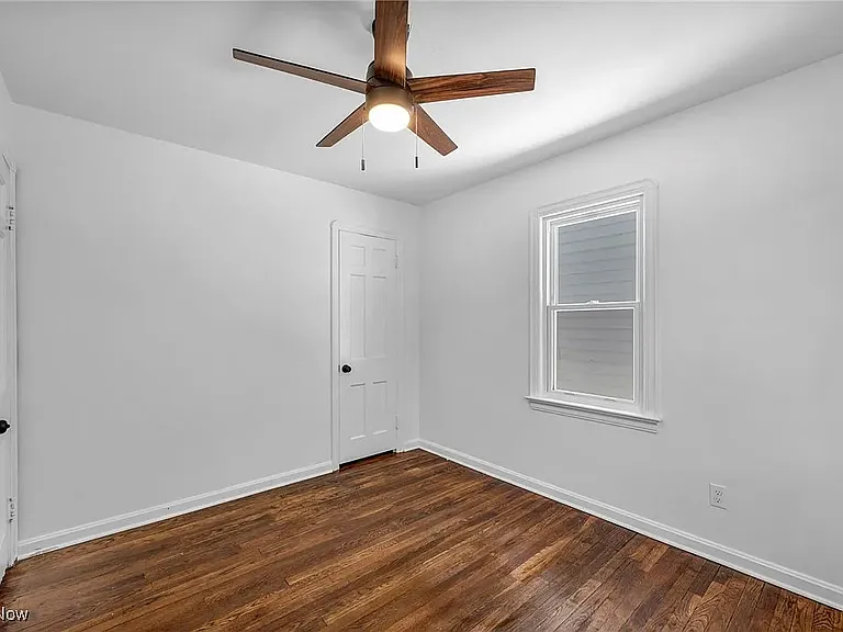 12312 Worthington Ave — Photo 4