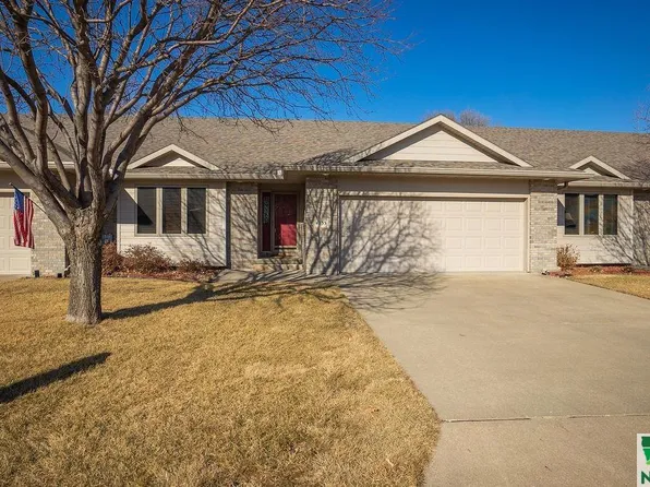 4733 Brookshire Pl, Sioux City, IA 51106