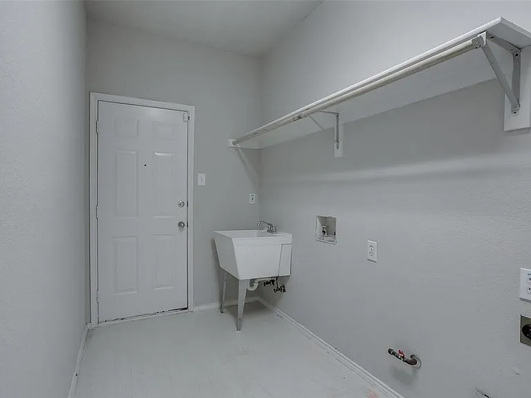7808 Silver Sage Dr — Photo 18