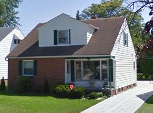 24016 Woodway Rd, Beachwood, OH
