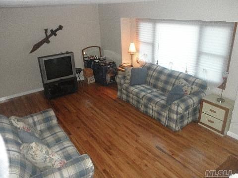 2nd image of 21 Campo Ave