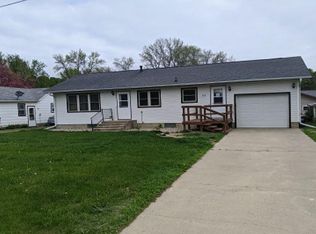 402 Pike St W, Osakis, MN 56360