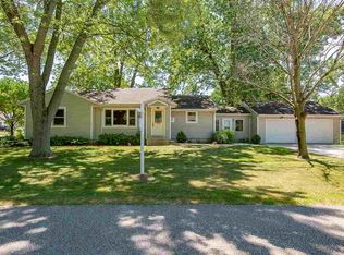 9624 Pearl St, Leo, IN 46765