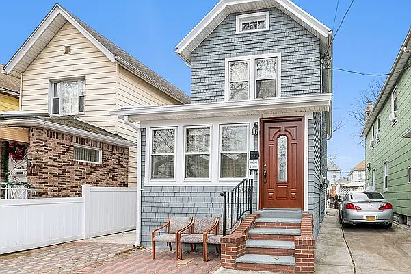 1st image of 1606 Albany Ave