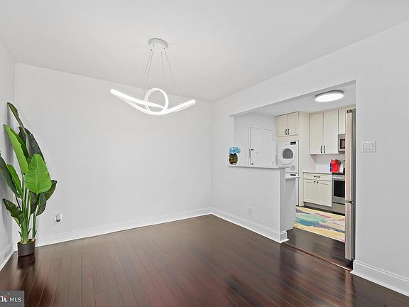 5th image of 1800 Old Meadow Rd APT 1516