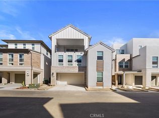 120 Pino Ln, Lake Forest, CA 92630