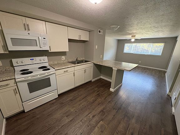 4th image of 299-321 Martha Ave #309-D