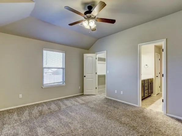 8705 SW 37th St, Oklahoma City, OK 73179