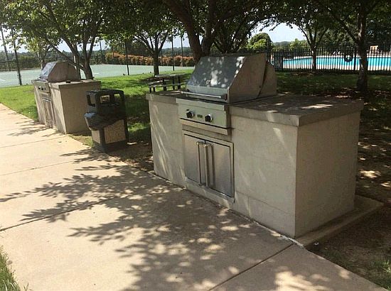 2nd image of 655 Riverside Dr APT 1003A