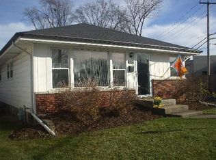 647 N Kennicott Ave, Arlington Heights, IL 60004
