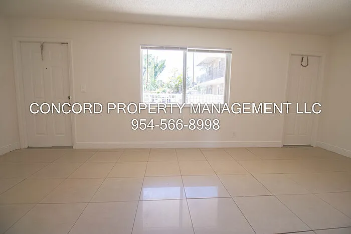 1727 Liberty St #6 — Photo 12