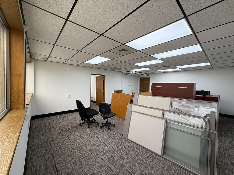 217 E Woodin Ave #2-F — Photo 5