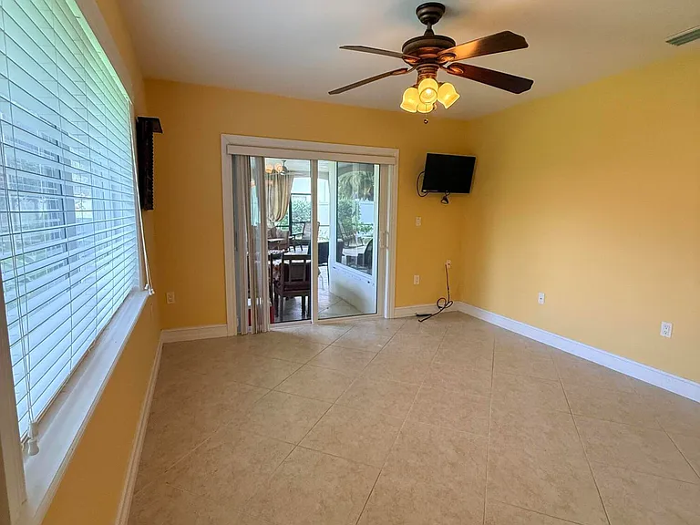 3509 NW 26th Ct — Photo 23