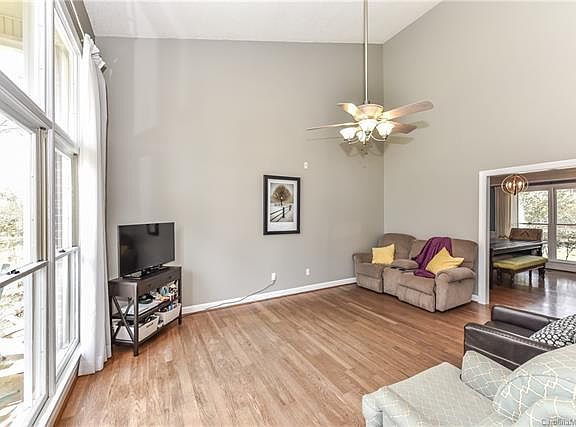 4th image of 9642 Newby Ln