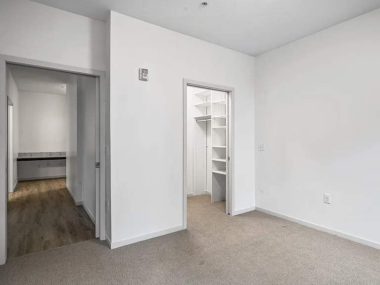 The Flats at West End — Photo 122