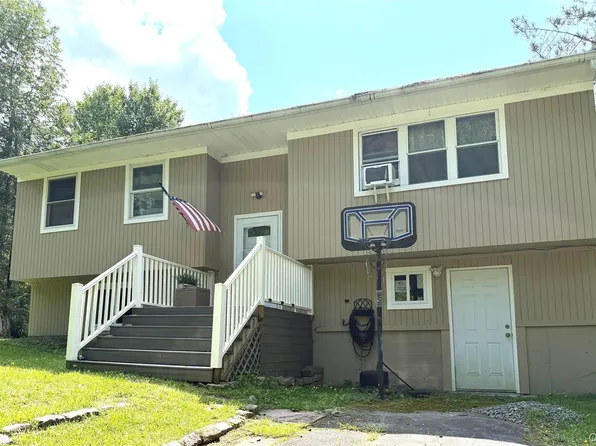 108 Maplewood Avenue, Loch Sheldrake, NY 12759