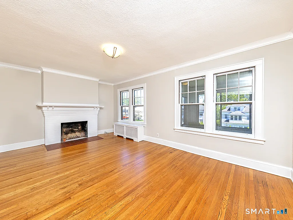 Building Photo - 89-91 Maplewood Ave #2