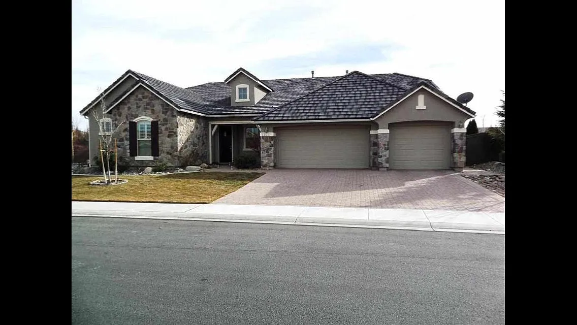 1271 Ebling Dr photo 1
